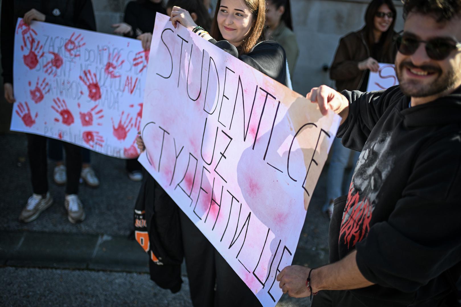 01.11.2025., Zagreb  - Prosvjed ispred Veleposlanstva Republike Srbije na godisnjicu pada nadstresnice u Novom Sadu Photo: Josip Regovic/PIXSELL
