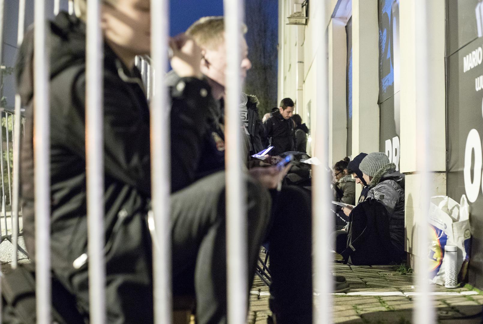 Naime, sutra je popularni crni petak, a Links nudi popuste i do 70 posto.