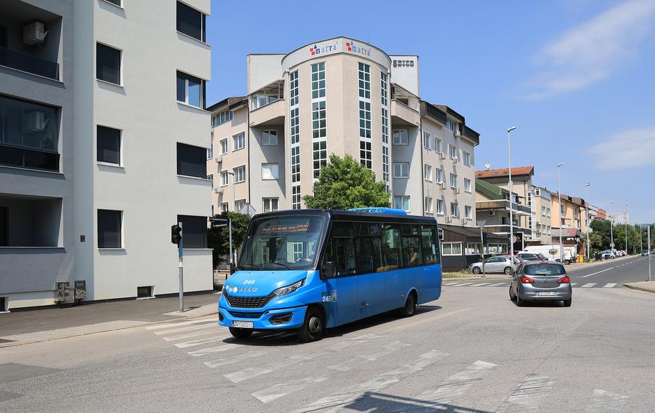 Zagreb: Reportaža oko pripreme za koncert Thompsona