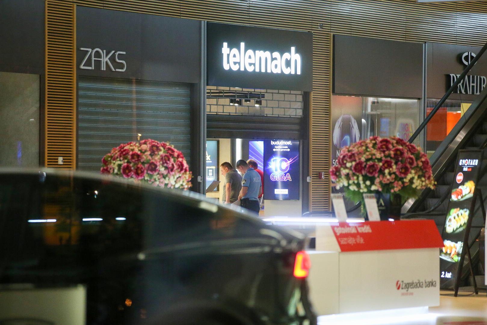 15.06.2022., Zagreb - Pronadjeno tijelo u shoping centru Avenue Mall. Policija trenutno provodi ocevid.  Photo: Matija Habljak/PIXSELL