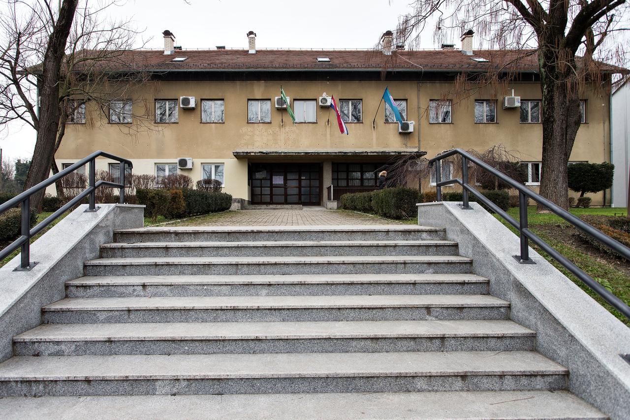 vijećnica dugo selo