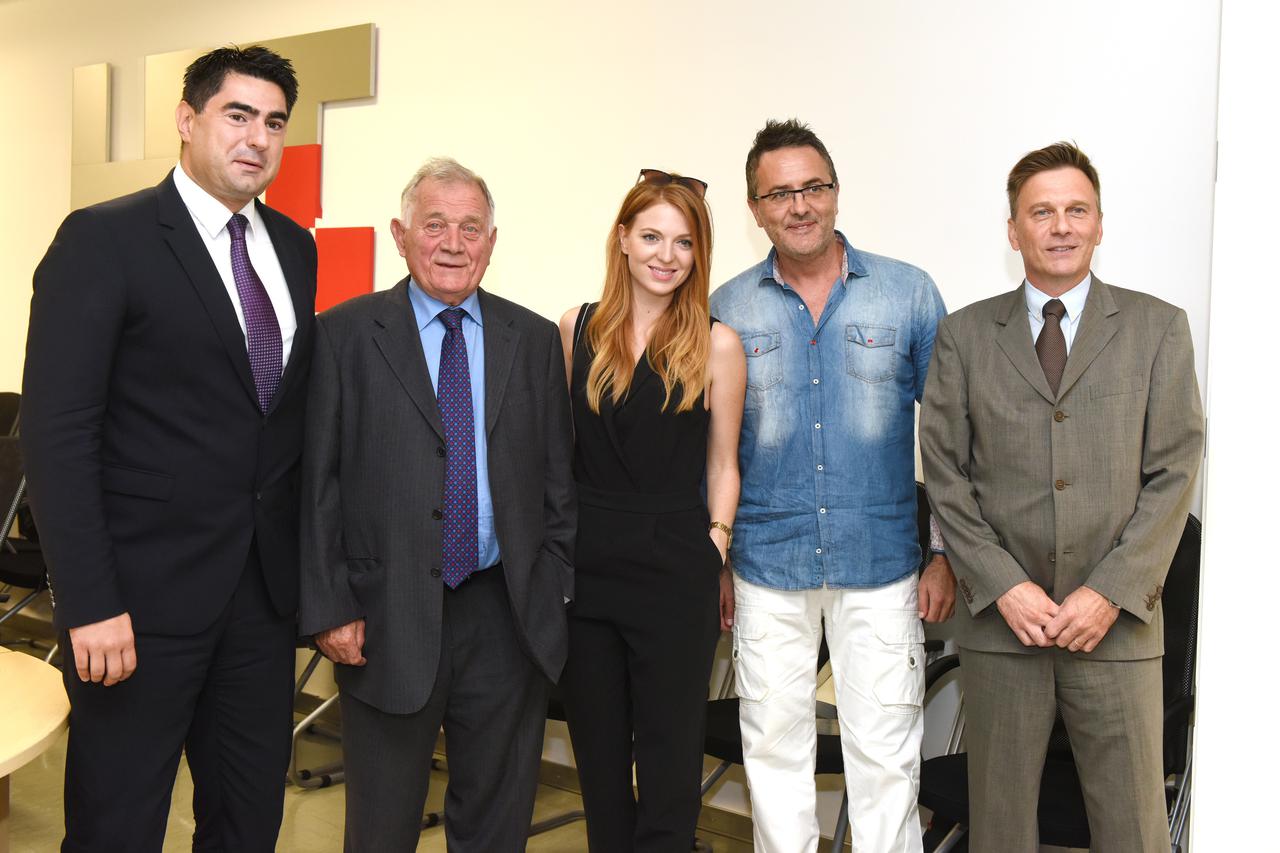 07.09.2016., Zagreb - U dvorani Programskog vijeca HRT-a potpisan je ugovor za igrani film General.  Ugovor su potpisali VD ravnatelj HRT-a Sinisa Kovacevic i producent filma Andrija Vrdoljak. Sinisa Kovacevic, Antun Vrdoljak, Natasa Janjic, Tarik Filipov