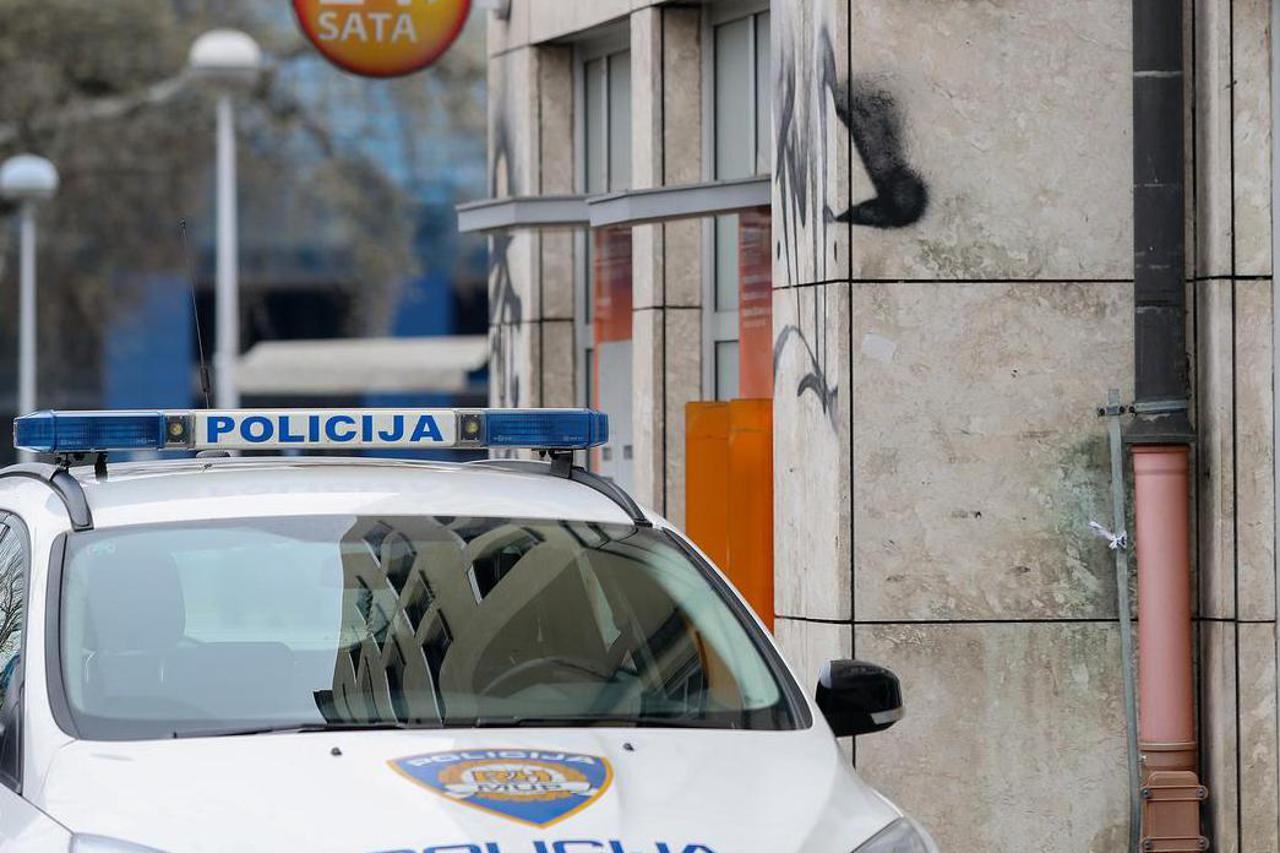Zagreb: U Maksimirskoj opljačkana banka, razbojnik u bijegu