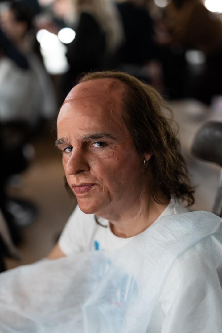 U nedjelju će kandidati nove sezone – glumica i liječnica Mada Peršić, pjevačice Stela Rade, Marcela Oroši i Meri Andraković, glumac Domagoj Nižić te pjevači Devin Juraj, Marko Bošnjak i Igor Cukrov – svojim nastupima probiti led na pozornici TLZP-a. 