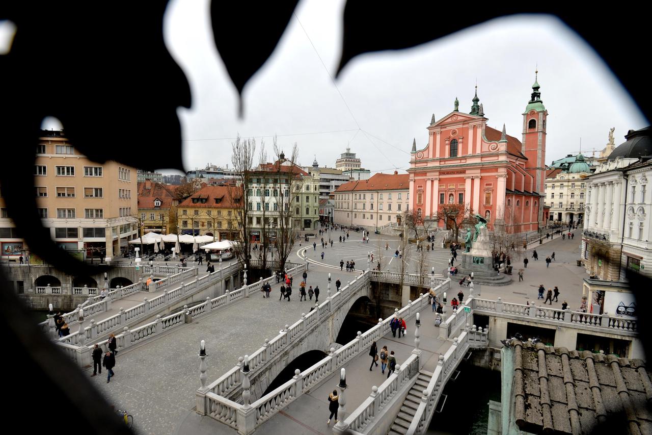 09.03.2017., Ljubljana, Slovenija - Srednjoeuropski grad i prijestolnica Slovenije broji oko 300 000 stanovnika. Ljubljana je mladima iz Hrvatske zanimljiva prvenstveno kao sveucilisni grad, ali i kao koncertna destinacija. Shopping-turizam se takodjer ub
