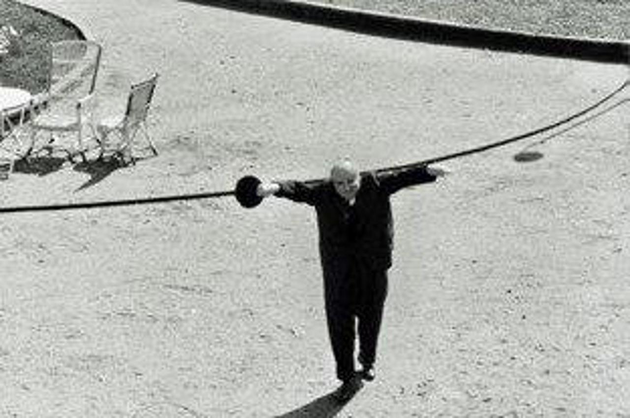 Titova fotografija Miroslava Krleže 