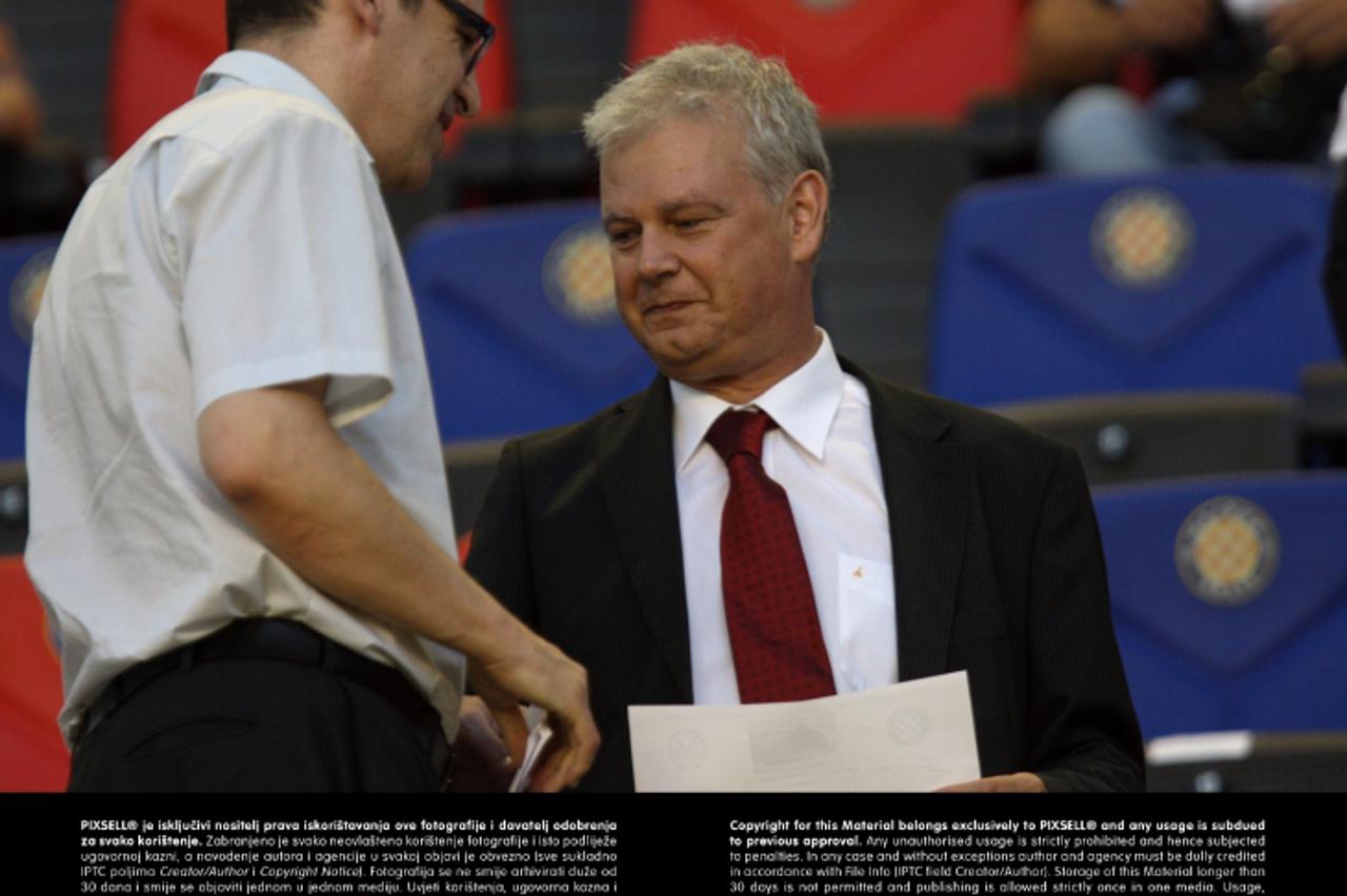 '19.07.2012., Poljud, Split - Europska liga, 2. pretkolo, Hajduk - Skonto. Ministar Zeljko Jovanovic i predsjednik Hajduka Marin Brbic.  Photo: Ivo Cagalj/PIXSELL'