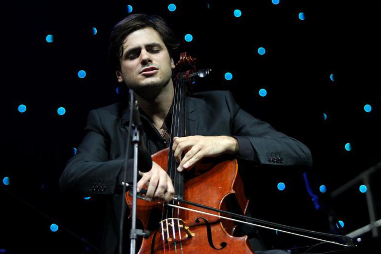 2Cellos (1)