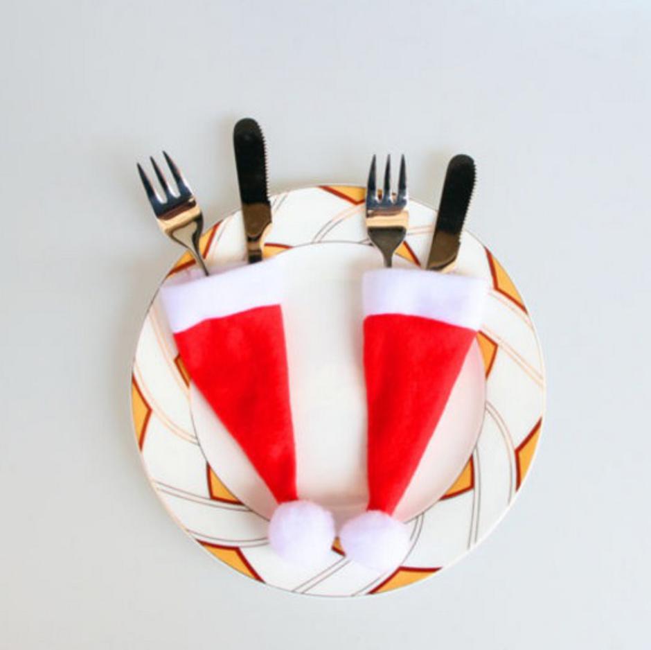 Božićno uređenj blagdanskog stola