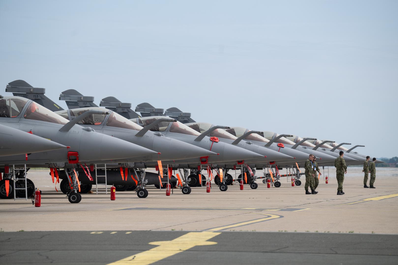 Uz hrvatske, tu je i Rafale iz sastava Francuskih zračnih i svemirskih snaga, kao i borbeni avioni iz sastava talijanskog i mađarskog ratnog zrakoplovstva te zrakoplovi iz Austrije i Slovenije