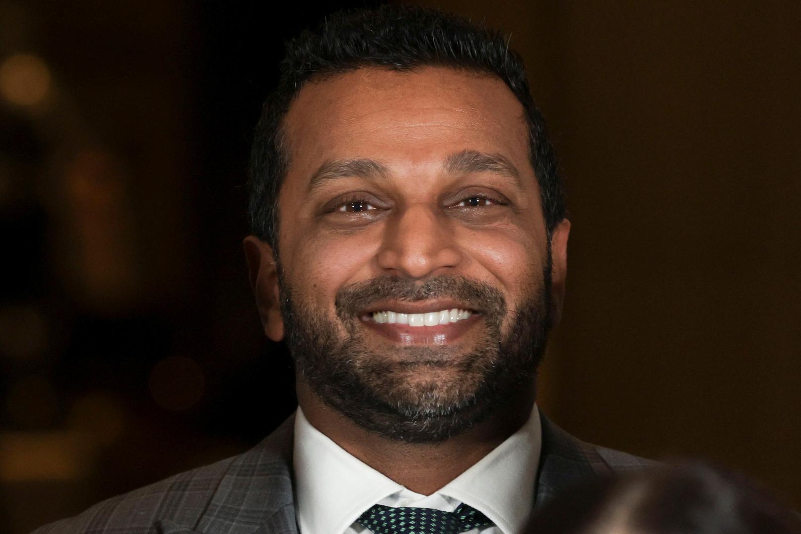 Bivši republikanski dužnosnik u Zastupničkom domu, 44-godišnji Patel se često pojavljivao u Trumpovoj predizbornoj kampanji. Trenutni šef FBI-a Christopher Wray, republikanac kojeg je prvotno imenovao Trump, u prosincu je najavio da će u siječnju podnijeti ostavku. Datum Patelovog saslušanja još nije određen.