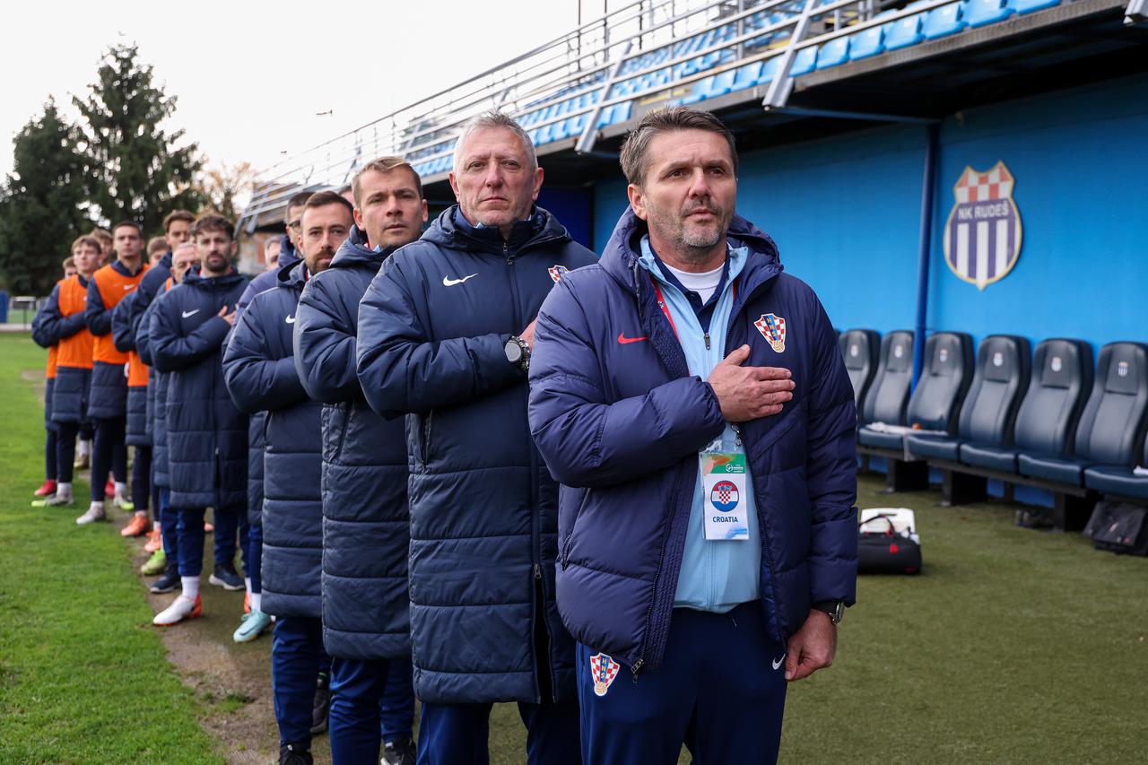 Zagreb: Utkamica u-19 Hrvatska-Srbija