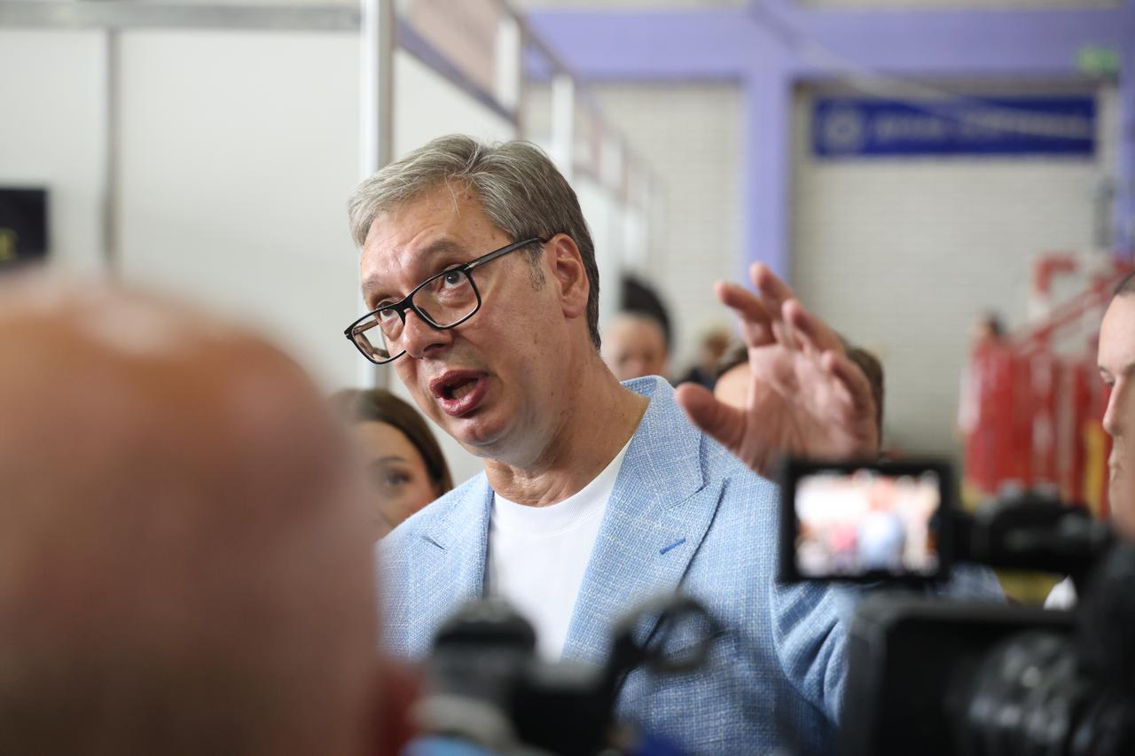 Aleksandar Vučić nastavio je turneju po Srbiji 