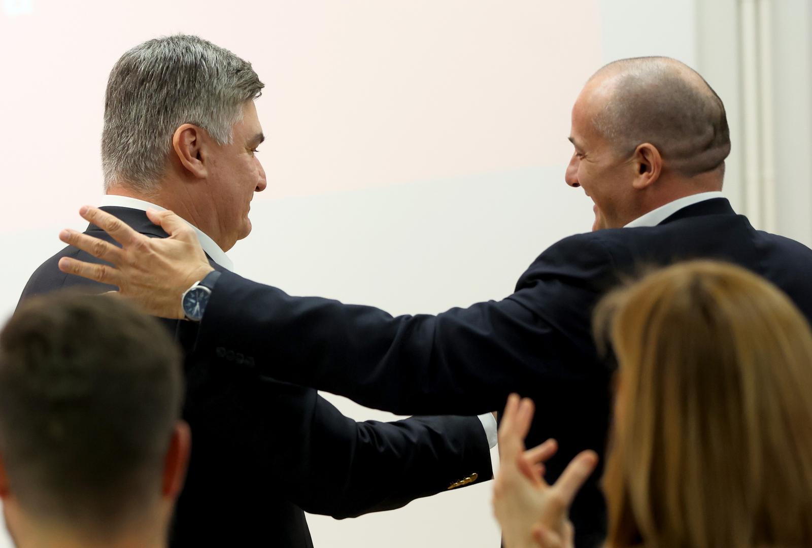 16.03.2024., Zagreb - U sredisnjici SDP-a odrzana je sjednica Glavnog odbora SDP-a na kojoj su se obratili Predja Grbin i predsjednik Zoran Milanovic. Photo: Sanjin Strukic/PIXSELL