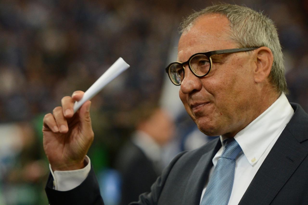 'Wolfsburg\'s head coach Felix Magath reacts prior to the German first division Bundesliga football match FC Schalke 04 vs VfL Wolfsburg in Gelsenkirchen, western Germany on October 6. AFP PHOTO / PAT