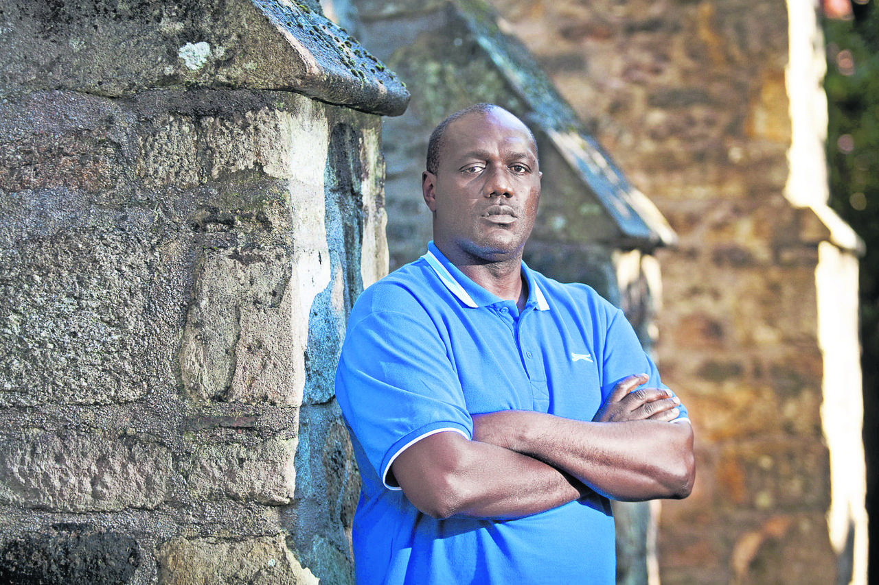 Zaštitar nigerijskog porijekla