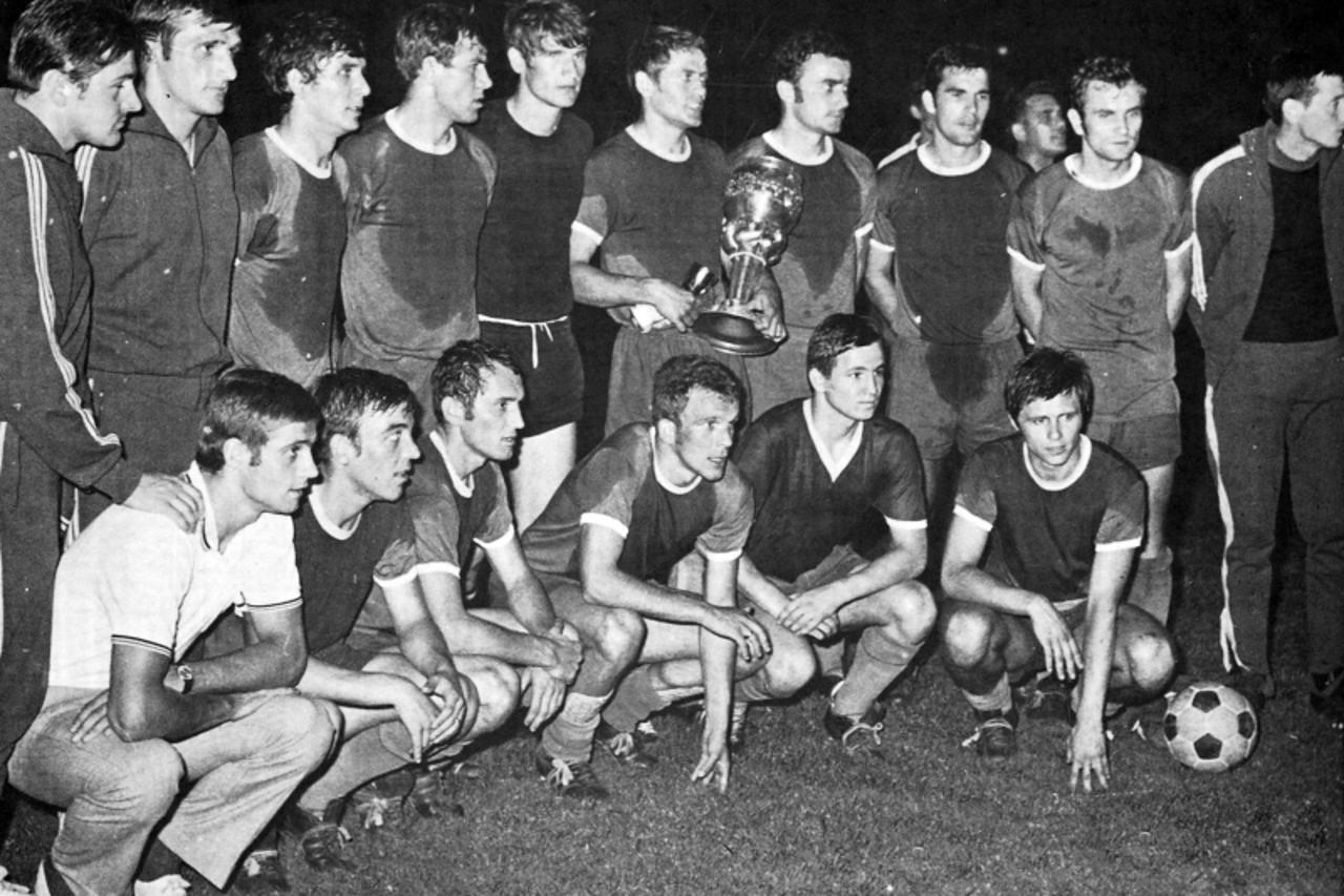 'plavi1969_nnn_max_091111'