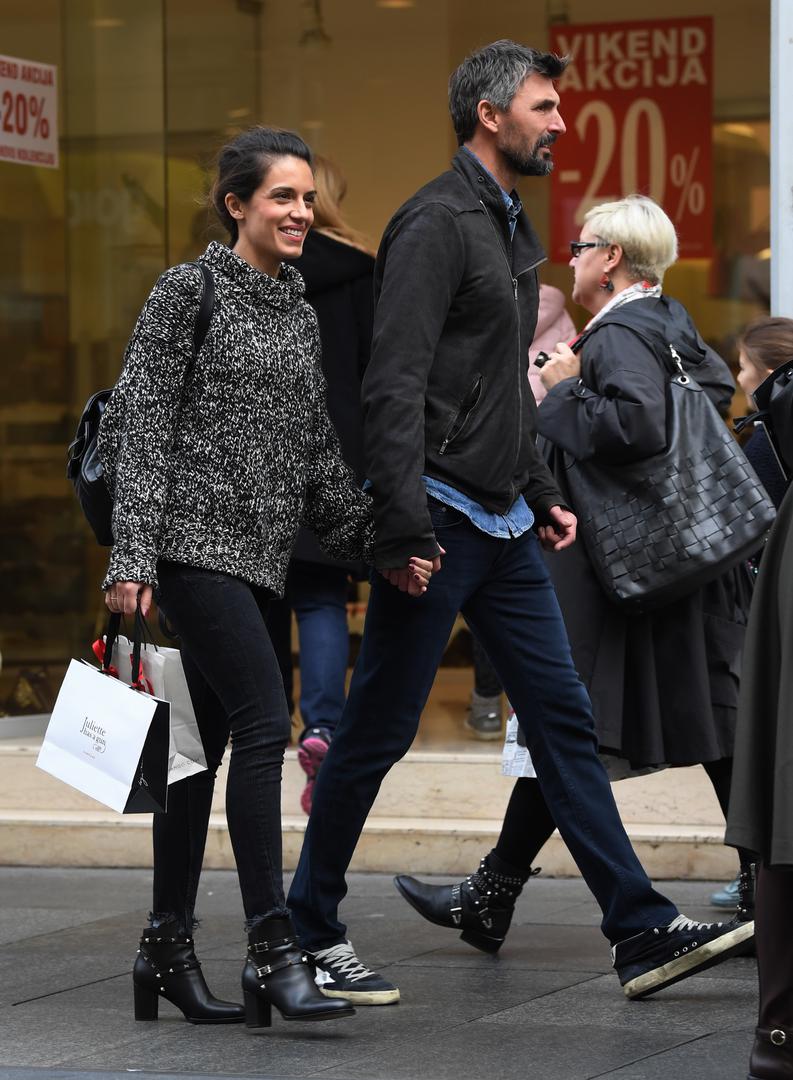 Naime, nedavno je Nives objavila fotografiju na kojoj se ističe prsten za koji su mnogi pomislili da je zaručnički. 