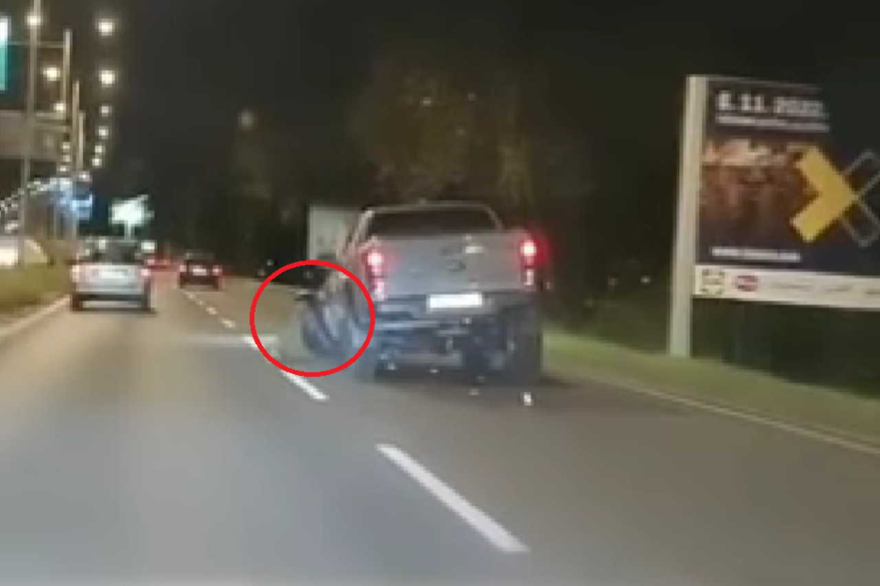 Ford Ranger Raptor snimljen kako vozi na tri kotača