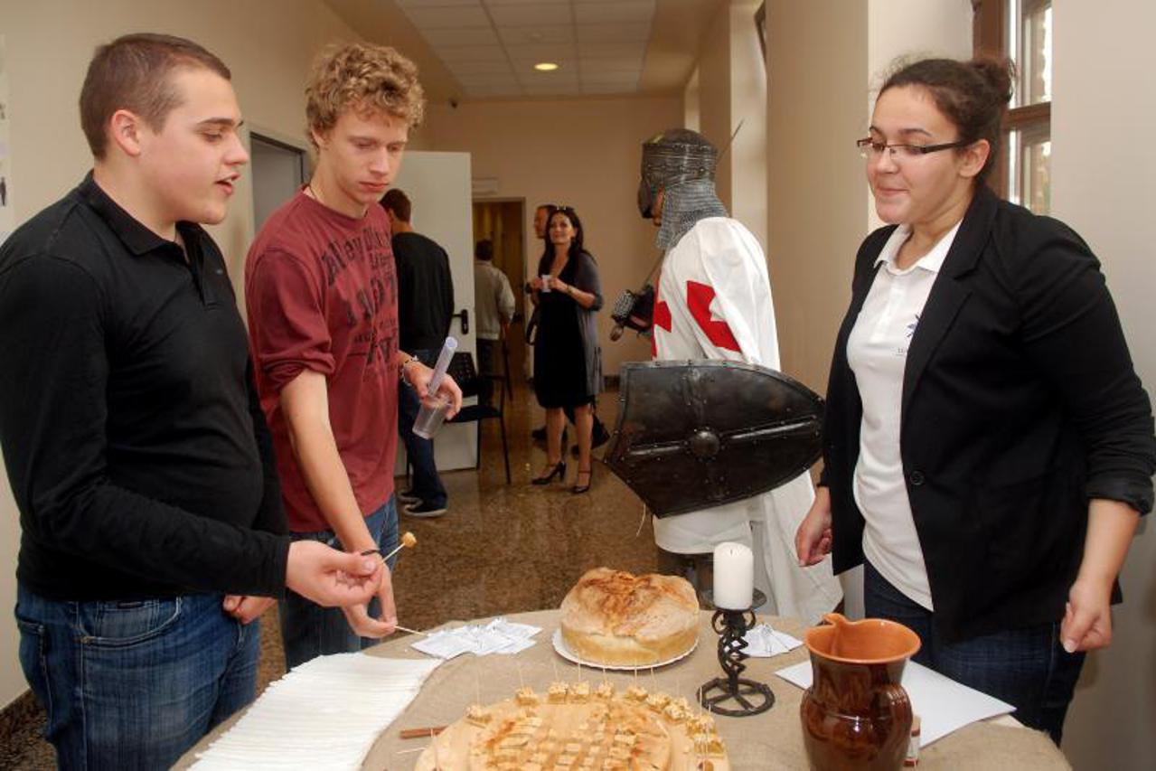 hrvatsko katoličko sveučilište (1)