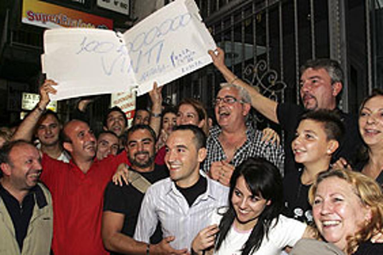 Razdragani građani Catanije slave na ulicama