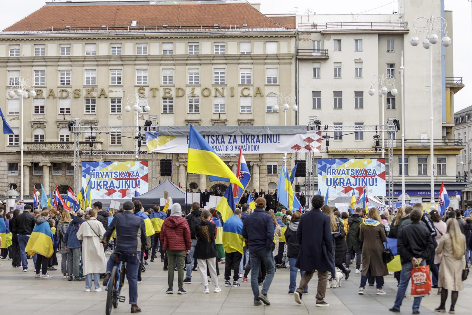 "Oni koji misle da je Hrvatskoj svejedno hoće li u Ukrajini prevladati nekakav ekspanzionistički koncept 'ruskoga svijeta', će u našem neposrednom okruženju, u našem susjedstvu, ubrzo imati one koji će se usuditi kopirati takve maligne koncepte ekspanzionističke, hegemonističke politike”, izjavio je Ressler.
