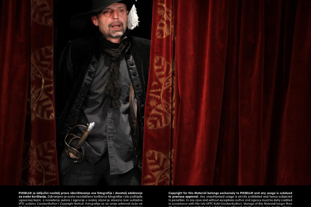 Goran Grgić kao Cyrano 