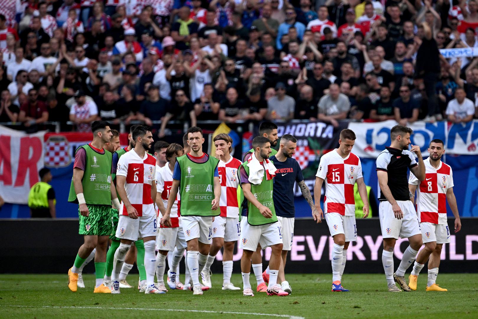 Od svih prijavljenih igrača najskuplji su francuski napadač Kylian Mbappe i engleski veznjak Jude Bellingham. Od iduće sezone suigrači u Real Madridu procijenjeni su na 180 milijuna eura. 