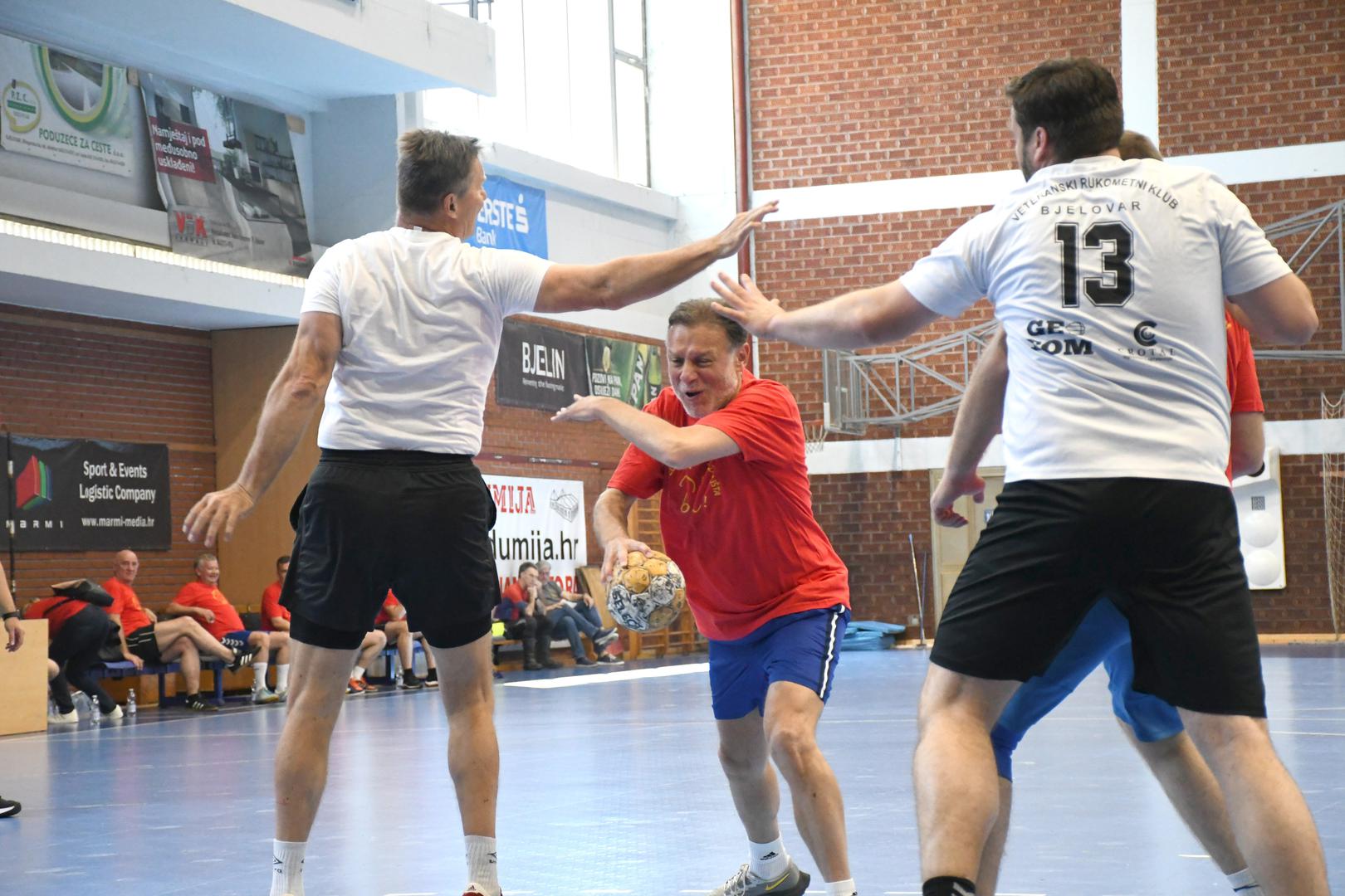 „Krasan dan, krasna priča. BOK je nešto čime se ponosimo, a BOK rukometni turnir spoj je rukometa i kulture”, rekao je gradonačelnik Hrebak.