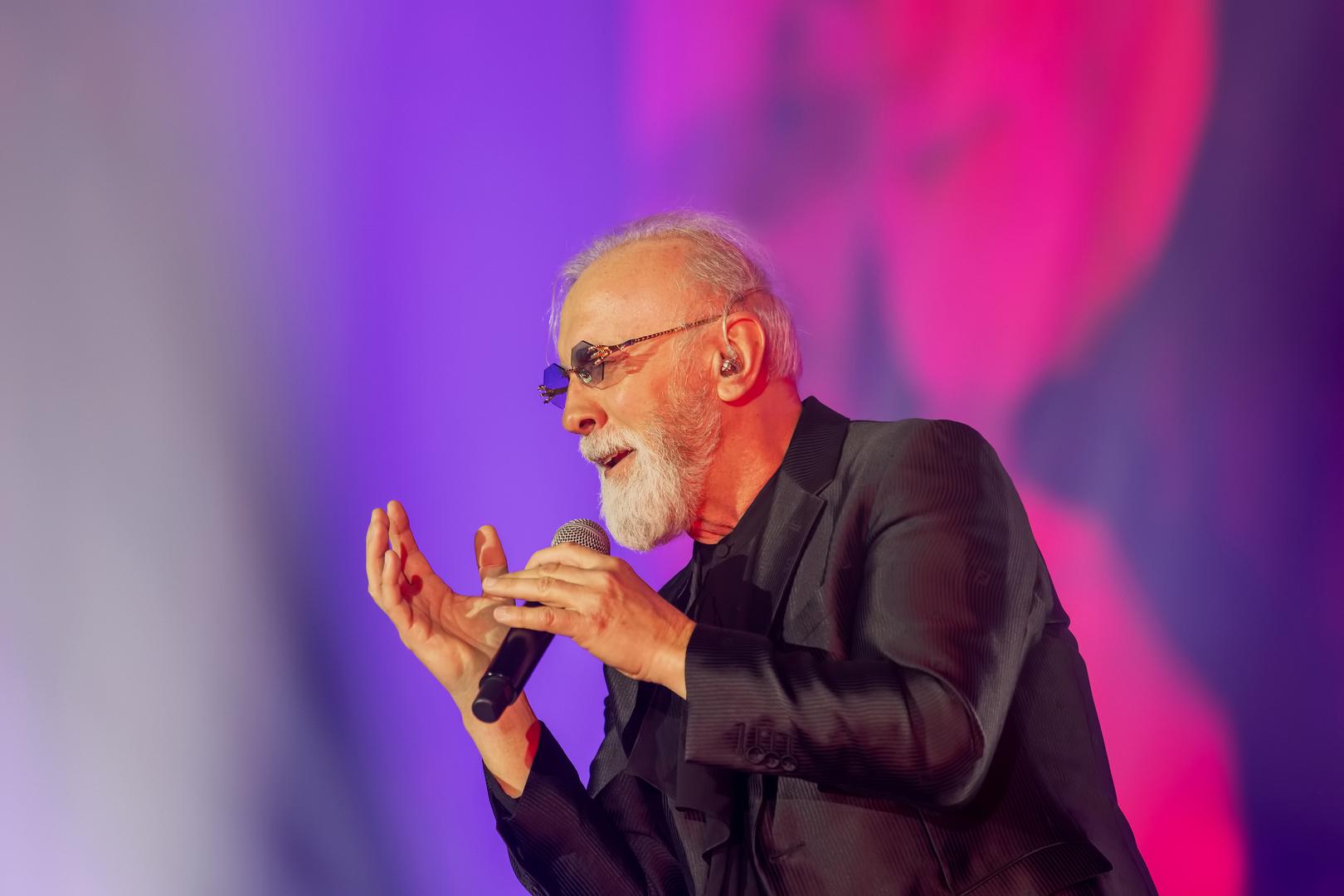 Njegova turneja "Mi" u punom je zamahu, a sarajevski umjetnik svojim je neponovljivim uzastopnim koncertima slavio glazbu svim svojim bićem.