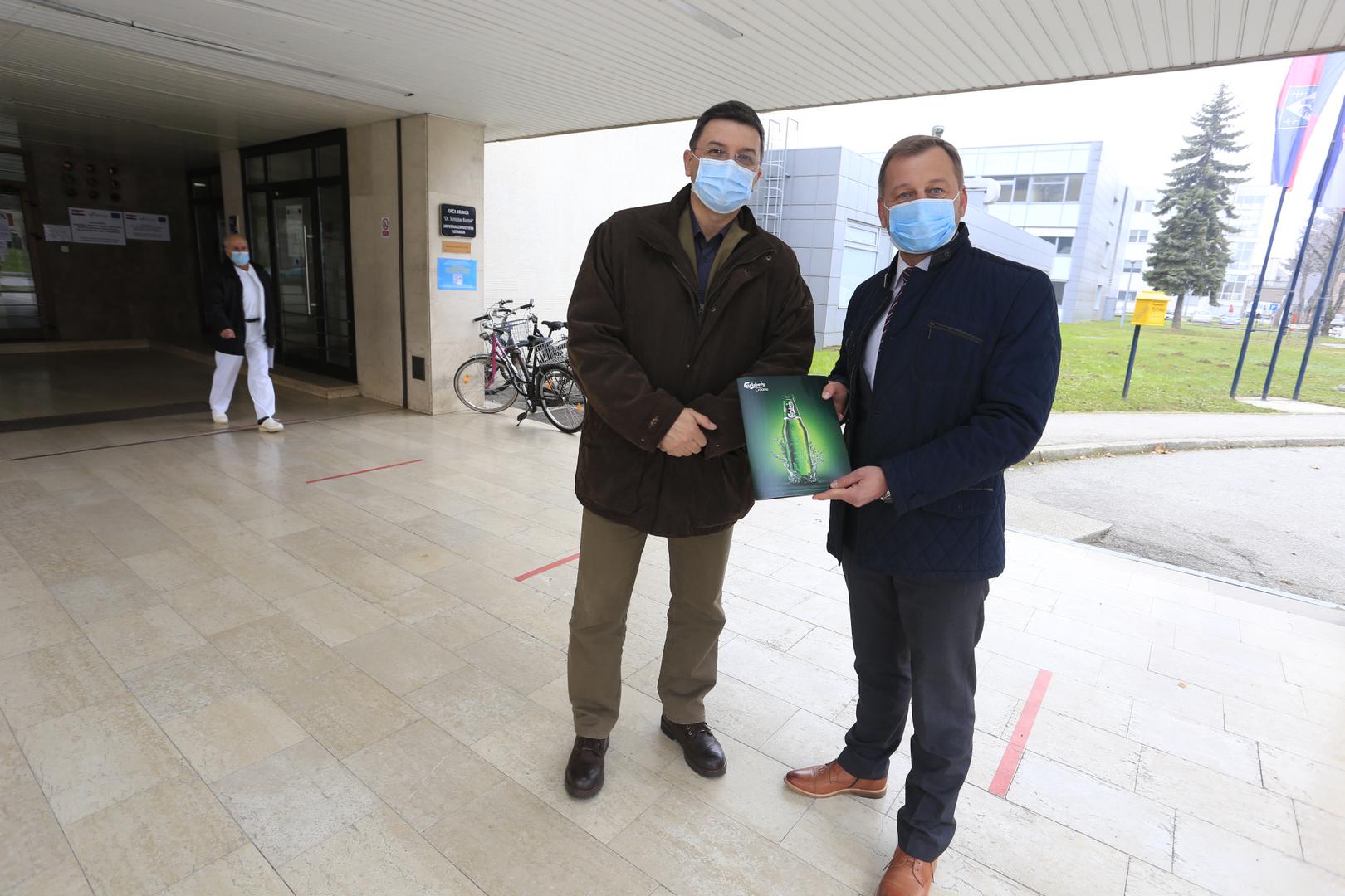 Ravnatelj Opće bolnice “Dr. Tomislav Bardek”  dr.Mato Devčić i predsjednik uprave Carlsberga Croatia Marcin Burdach