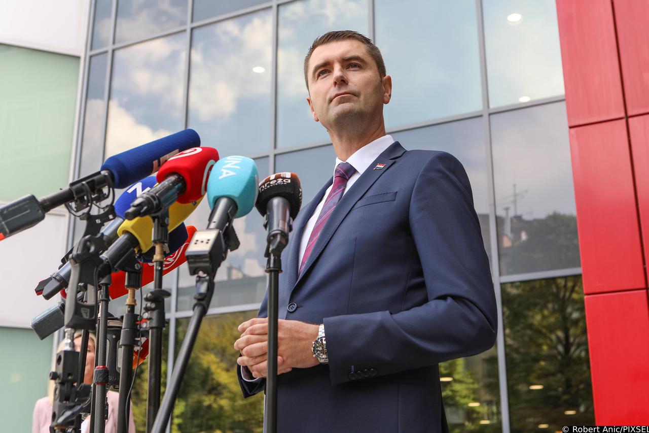 Davor Filipović obratio se medijima nakon sastanka s predstavnicima MOL-a