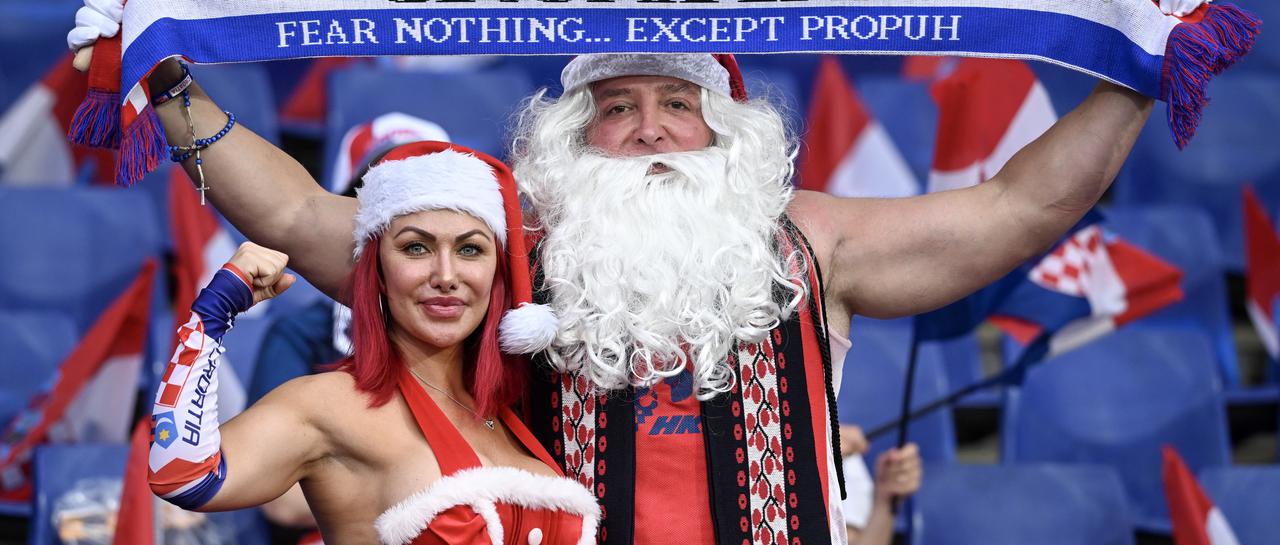 UŽIVO Hrvatski navijači stigli na stadion u fenomenalnom korteu Rotterdamom
