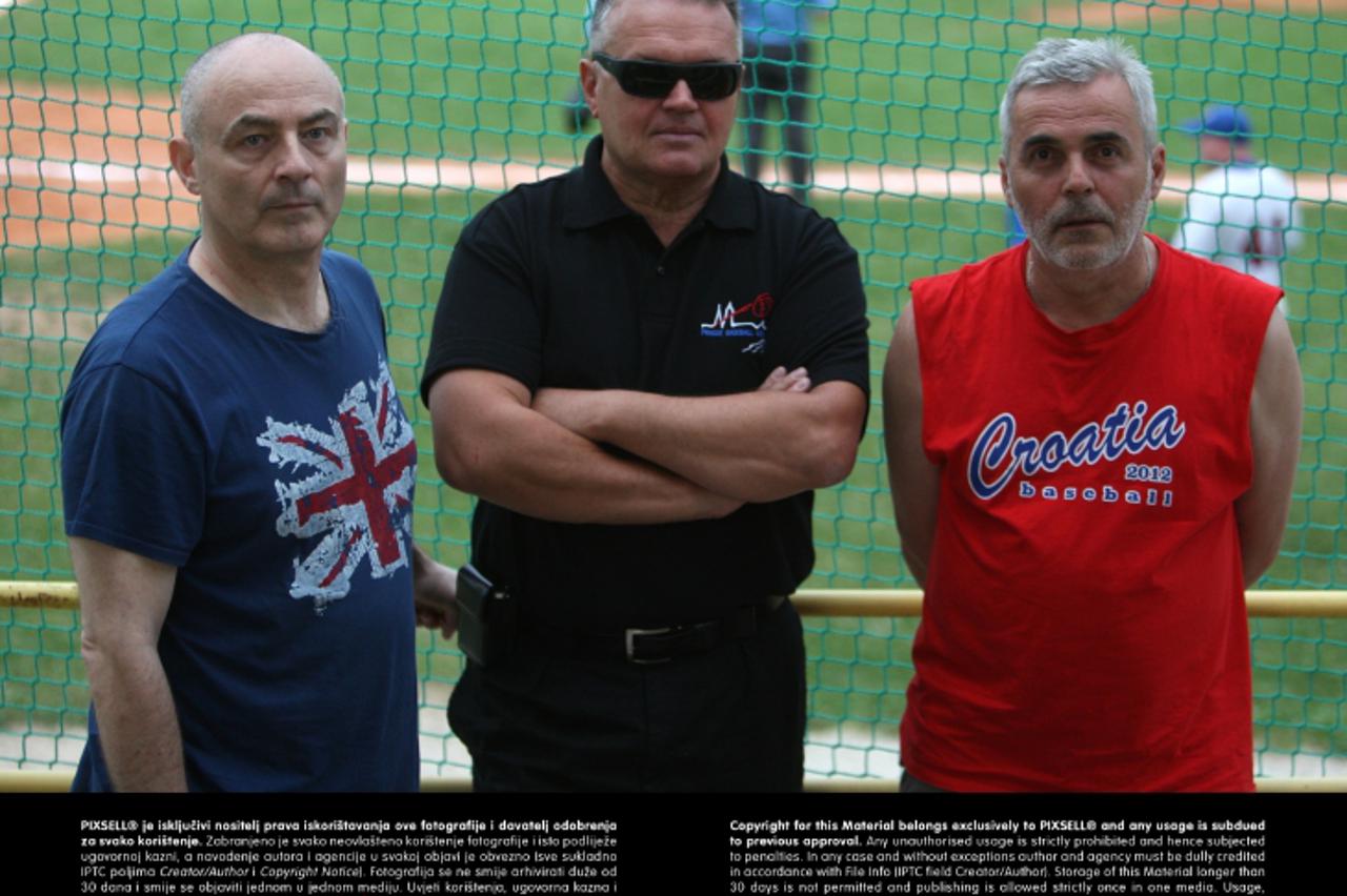 '06.07.2013., Zagreb - Baseball utakmica Zagreb - Medvednica odrzana na baseball igralistu u naselju Sredisce. Lucijan C. Raos, Osvaldo Vavra i Bozidar Rozman Photo: Grgur Zucko/PIXSELL'