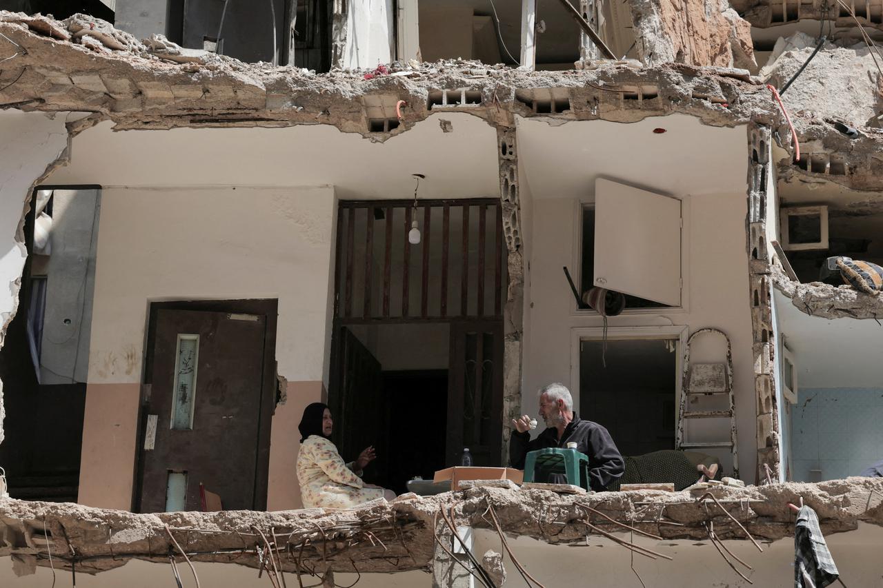 storyeditor/2026-05-11/2026-05-08T103024Z_1563900295_RC2U4LAMJRZT_RTRMADP_3_IRAN-CRISIS-LEBANON-ISRAEL-RESIDENT.JPG
