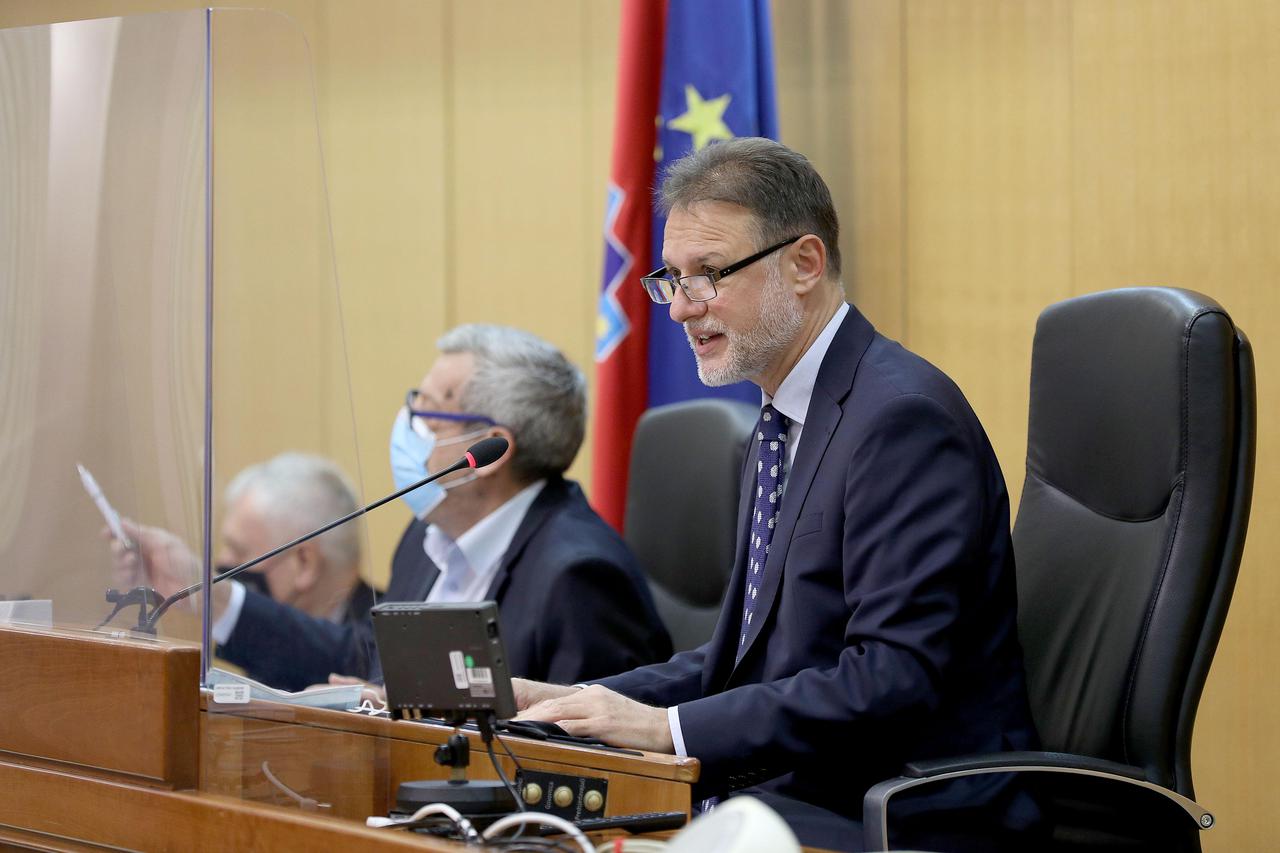 Zagreb: Sjednica Sabora nastavljena raspravom o Zakonu o cestama
