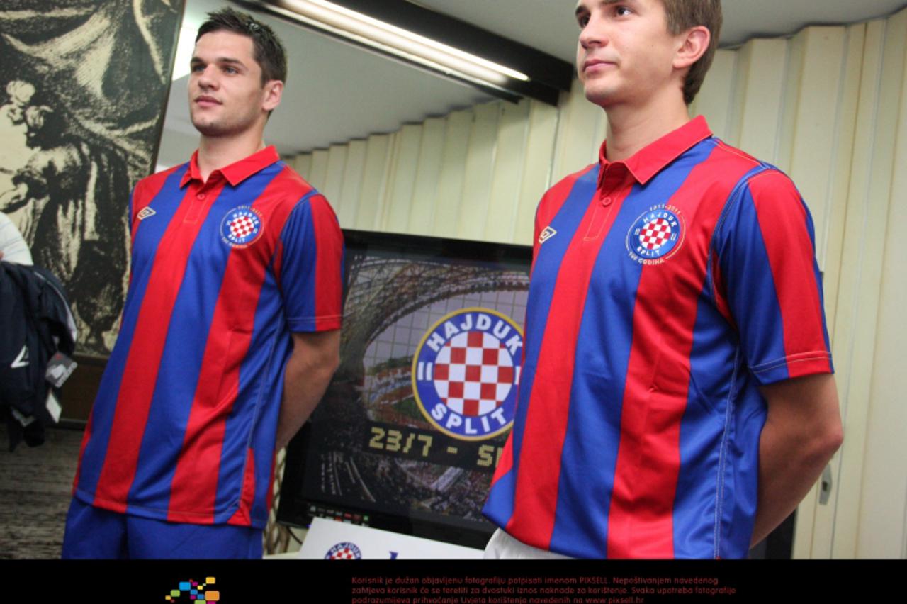 '01.06.2011., Poljud, Split - Predstavljen novi gostujuci dres Hajduka.  Photo: Ivana Ivanovic/PIXSELL'