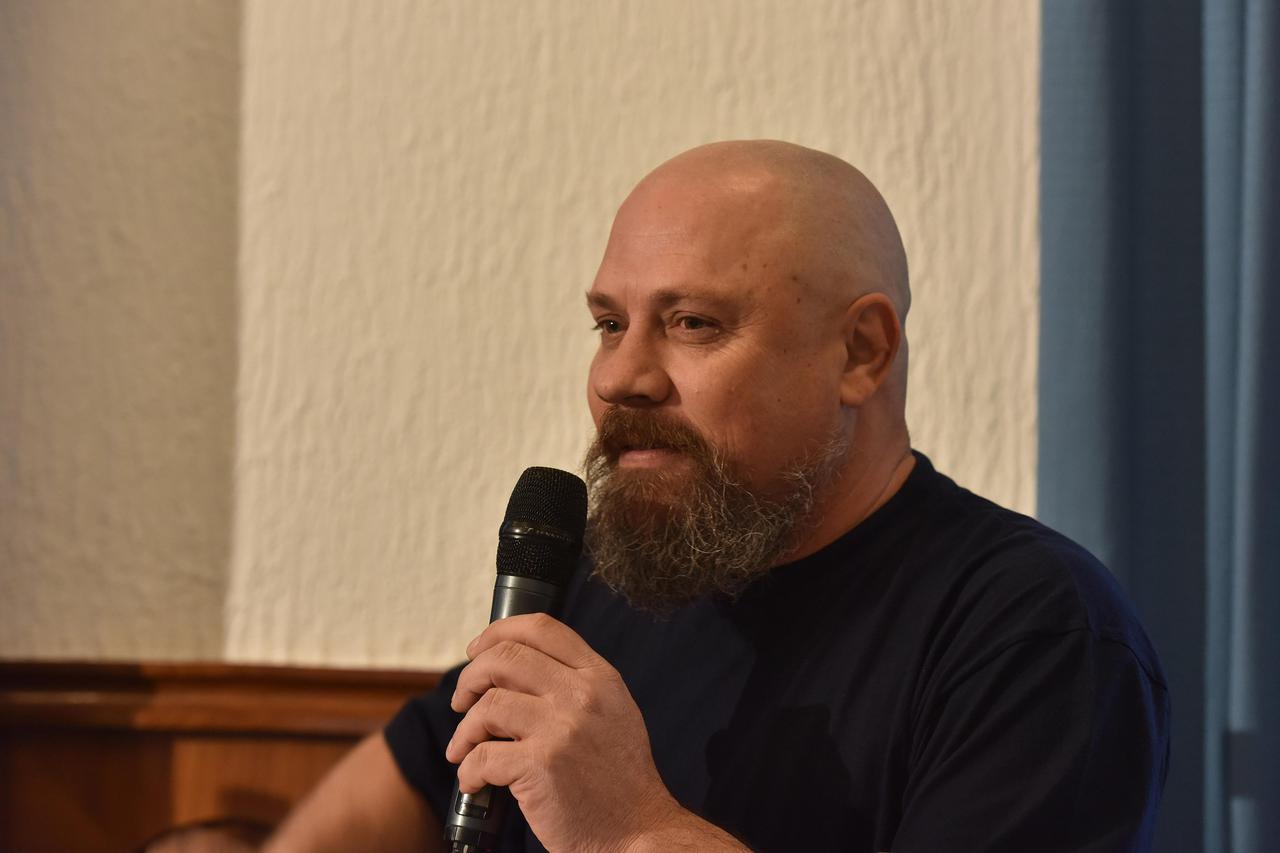 Boris Dežulović
