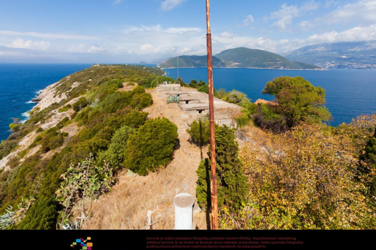 '09.09.2010., Poluotok Prevlaka - Spor koji vode lokalni stanovnici cija je zemlja protiv drzave. Photo: Grgo Jelavic/PIXSELL'