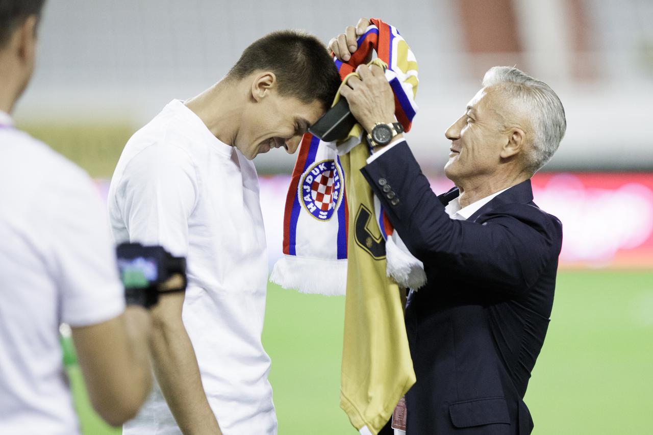 Split: Hrvatski olimpijci dobili počasne Hajdukove dresove