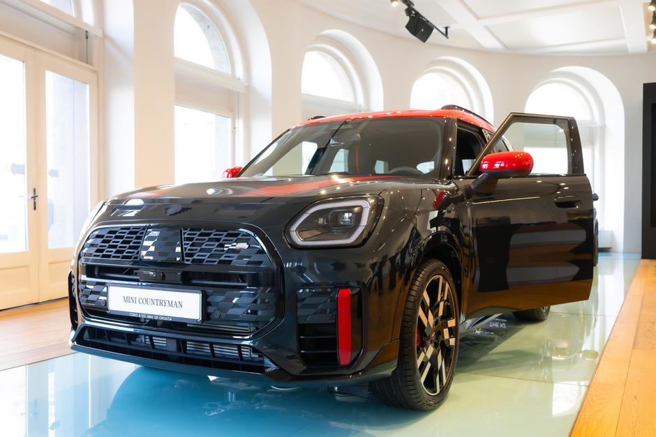 Buntovni BMW X2 i karizmatični MINI Countryman