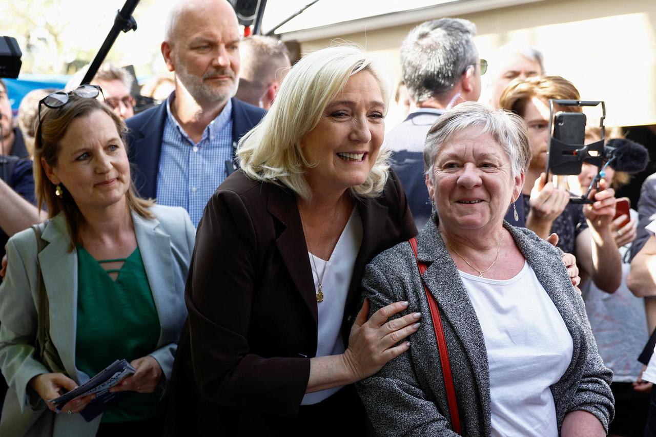 French far-right presidential candidate Le Pen campaigns in the south of France