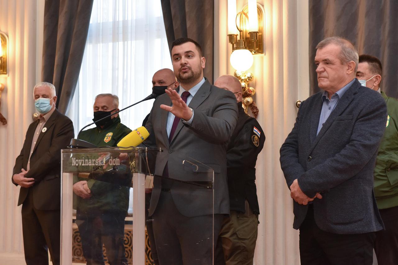 Zagreb: Bošnjački predstavnici održali konferenciju u Novinarskom domu