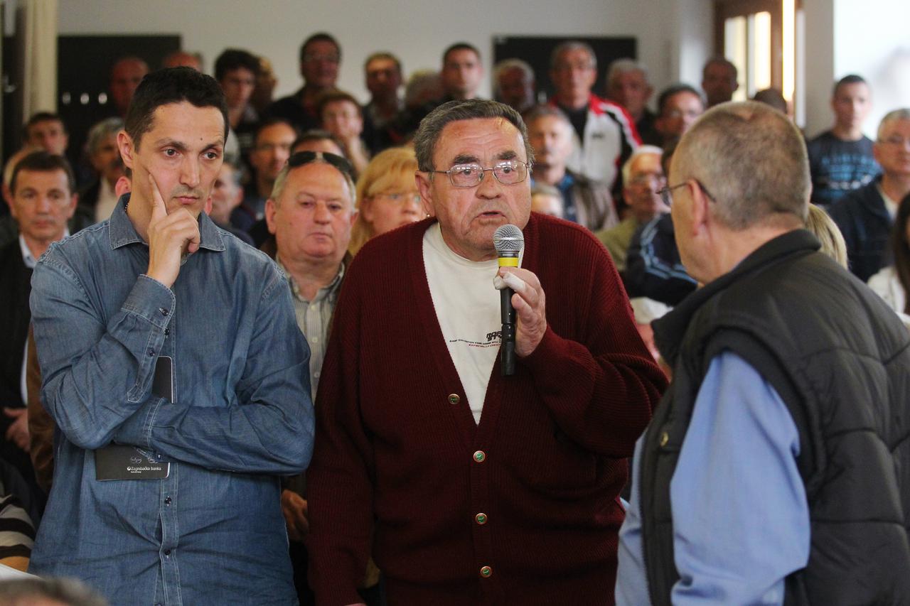 Kvartovska tribina Brezovica 