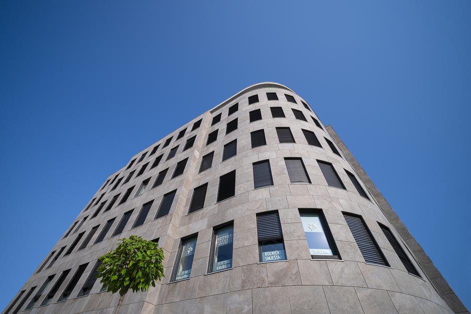 Inovativan pristup operacijama kuka u zagrebačkoj bolnici Arithera