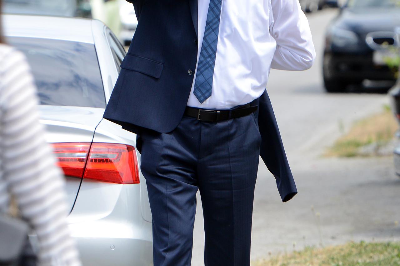 14.05.2015., Veliko Trgovisce - Predsjednik HDZ-a Tomislav Karamarko ispred rodne kuce Franje Tudjmana polozio je vijenac i zapalio svijecu povodom 93. obljetnice rodjenja prvog hrvatskog predsjednika i utemeljitelja Hrvatske demokratske zajednice.   Phot