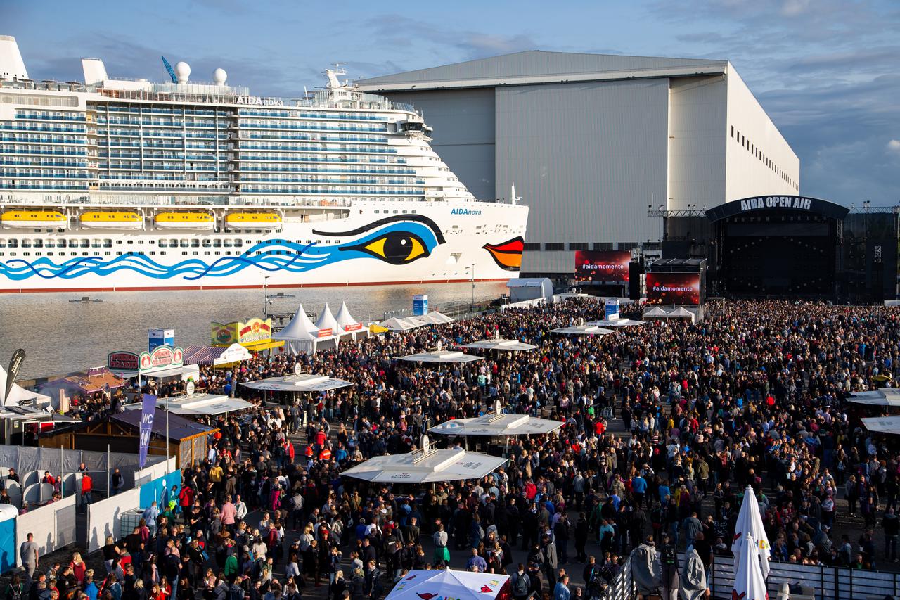 DJ David Guetta na krštenju novog broda AIDAnova