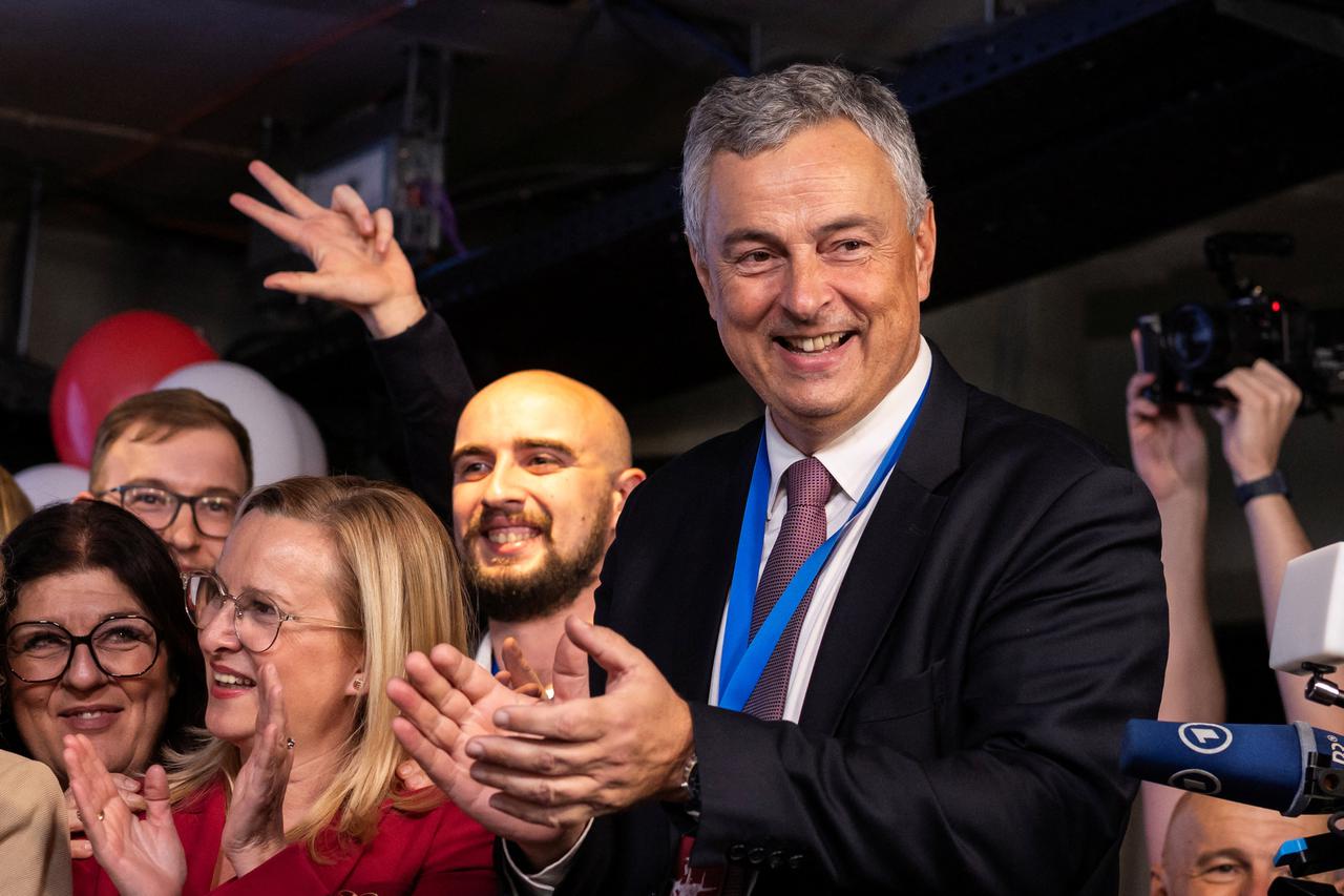 DEJAN ŠOŠKIĆ