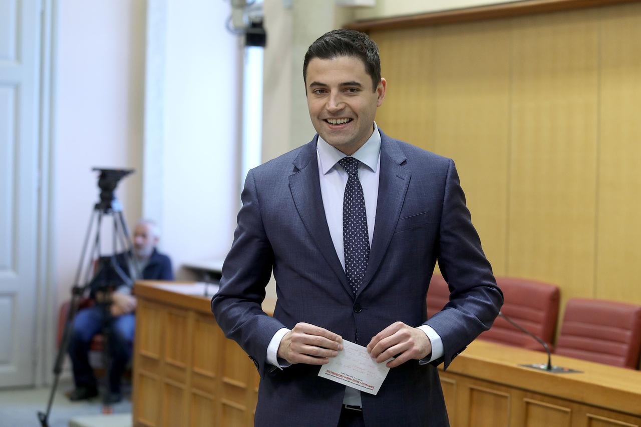 Mnogi u HNS-u, ali i SDP-u, ne vide Bernardića kao kandidata za premijera