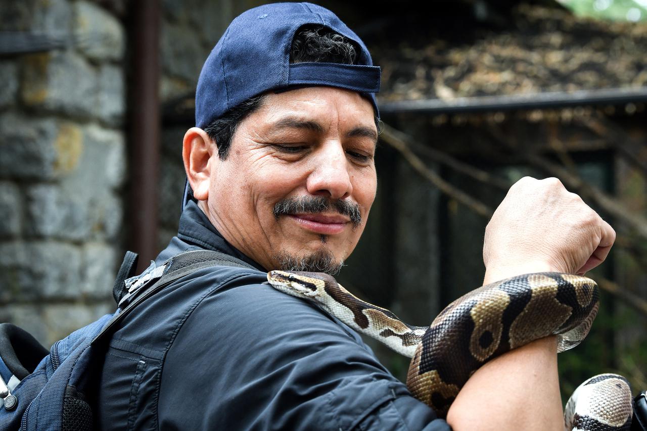 Zagreb: Fotoreporter Yuri Cortez s obitelji posjetio Zoološki vrt
